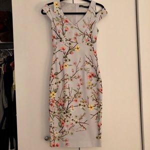 NEW Karen Millen floral dress